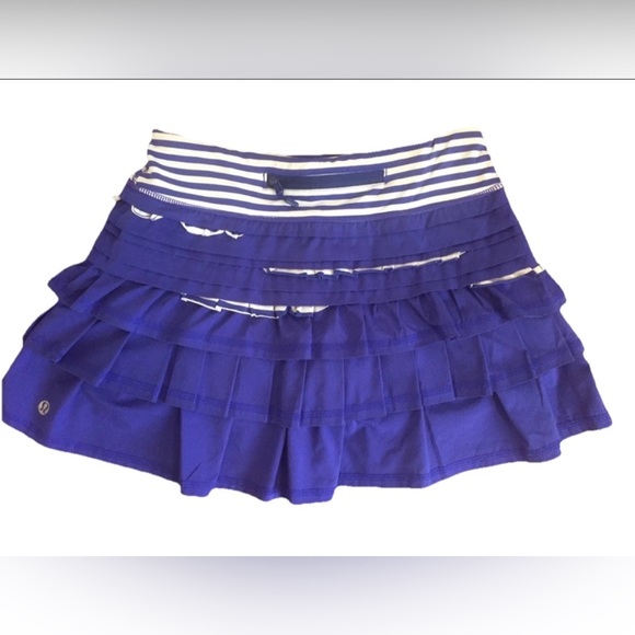 Lululemon Back on Track Skirt size 2 blue RARE - Picture 2 of 5